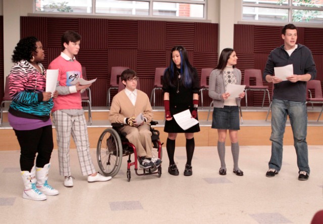 The members of McKinley High's Glee Club learn a new song and dance to perform in front of the school in 