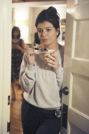 Casey Wilson shines in the second season of Happy Endings.