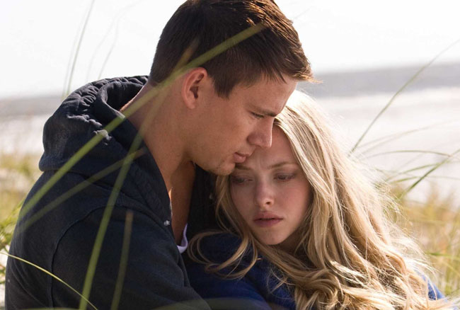 Let Us Be Lovers: Channing Tatum as John and Amanda Seyfried as Savannah in ‘Dear John’