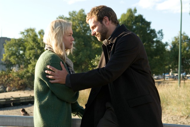 Renée Zellweger and Bradley Cooper star in Christian Alvart’s Case 39.