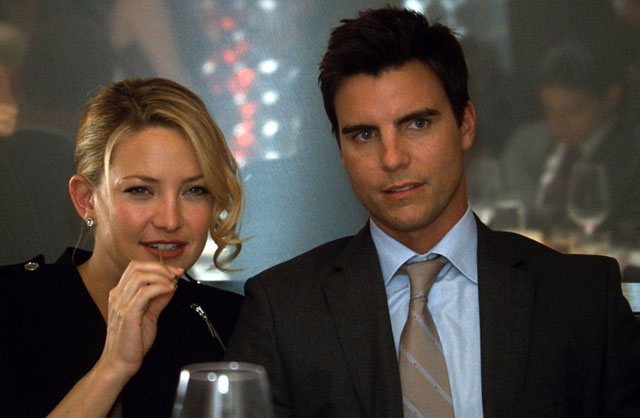 Kate Hudson (Darcy) with Colin Egglesfield (Dex) in ‘Something Borrowed’