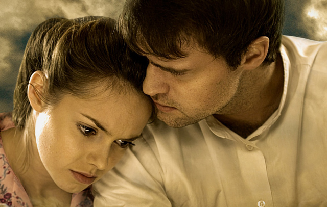 Hannah Tointon, Jonas Armstrong