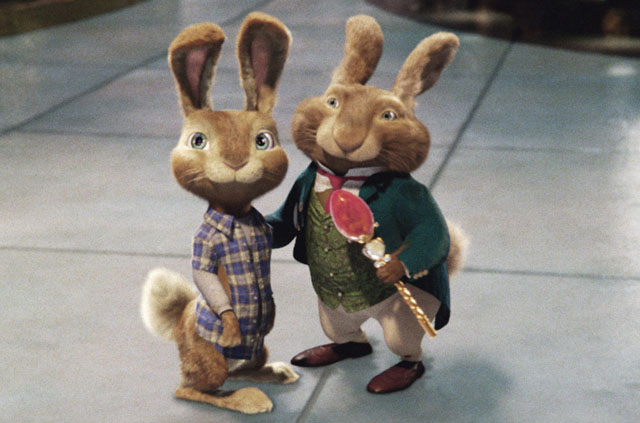 Rabbit Heirs: E.B. (Voice of Rusell Brand) and Dad (Hugh Laurie) in ‘Hop’