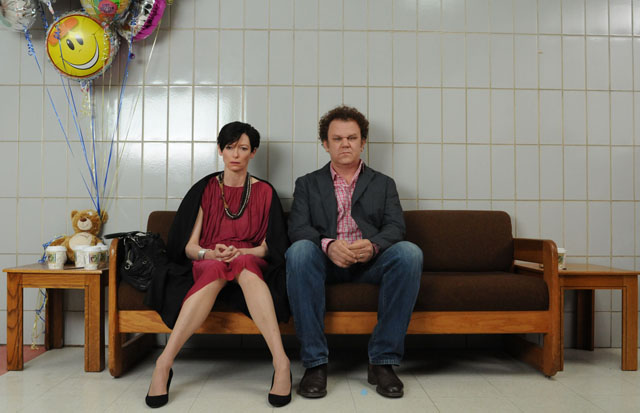 Tilda Swinton (Eva) and John C. Reilly (Franklin) in ‘We Need to Talk About Kevin’