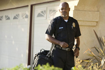 Cop Rocker: Samuel L. Jackson in ‘Lakeview Terrace’