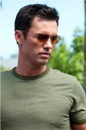 Jeffrey Donovan as Michael Westen