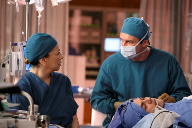 Julian McMahon and Roma Maffia star in the mid-season premiere of Nip/Tuck on FX on January 6th, 2009.