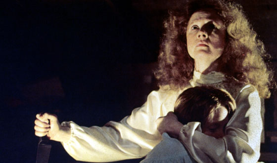 Piper Laurie and Sissy Spacek star in Brian De Palma’s 1976 thriller Carrie.