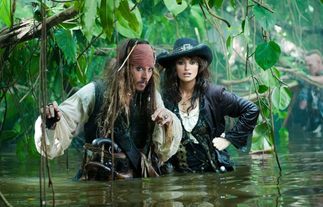 Johnny Depp (Jack Sparrow) and Penélope Cruz (Angelica) in ‘Pirates of the Caribbean: On Stranger Tides’