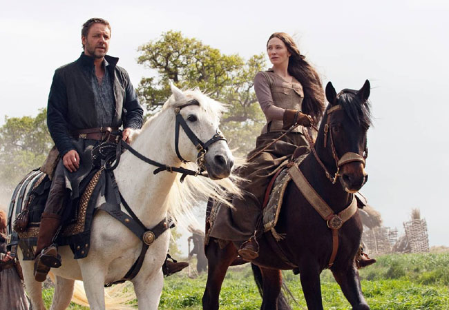 Russell Crowe as Robin Hood and Cate Blanchett as Lady Marian in ‘Robin Hood’