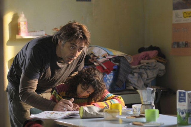 Everyday People: Javier Bardem as Uxbal and Hanaa Bouchaib as Daughter Ana in ‘Biutiful’