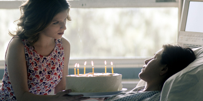 Anna Kendrick and Jennifer Aniston in Cake