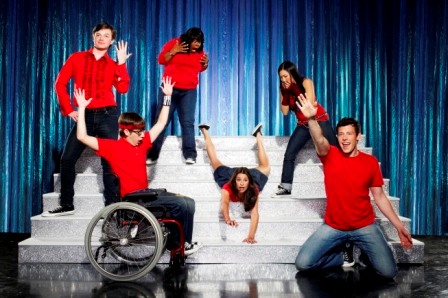 Glee: The new one-hour comedy musical series about a group of aspiring underdogs will special preview Tuesday, May 19 (9:00-10:00 PM ET/PT) on FOX. Pictured clockwise from L: Chris Colfer, Amber Riley, Lea Michele (C), Jenna Ushkowitz, Cory Monteith and Kevin McHale. ©2009 Fox Broadcasting Co. CR: Matthias Clamer/FOX