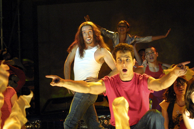 Steve Coogan (center) and Skylar Astin (right) star in Andy Fleming's comedy Hamlet 2