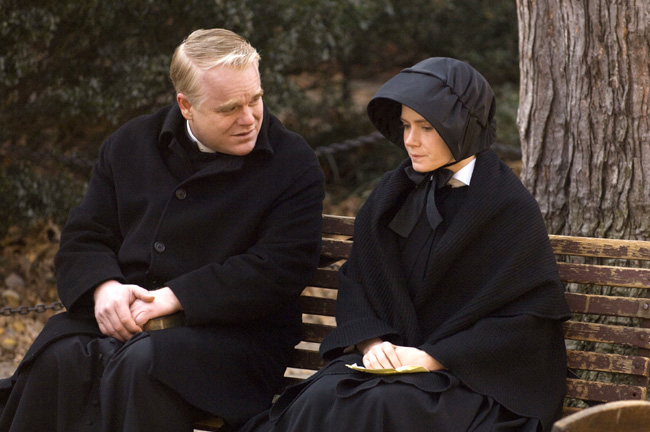 Philip Seymour Hoffman as Father Flynn and Amy Adams as Sister James in Doubt