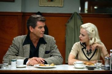 Pierce Brosnan, Rachel McAdams, Married Life (5)