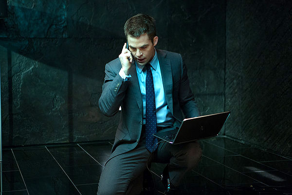 Chris Pine in Jack Ryan: Shadow Recruit