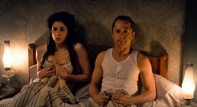 Sarah Silverman as Ruth and Giovanni Ribisi as Edward in A Million Ways to Die in the West