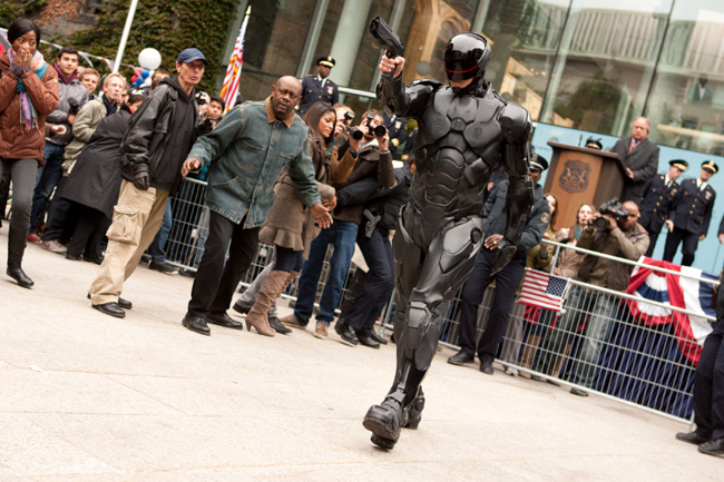 Joel Kinnaman in RoboCop