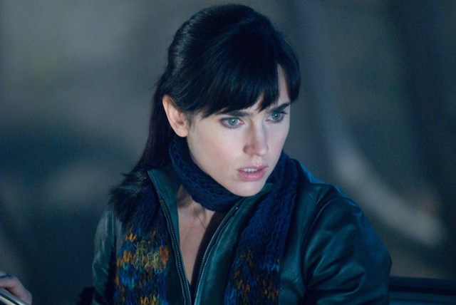 Jennifer Connelly stars as Dr. Helen Benson, a noted scientist who tries to unravel the mystery surrounding the arrival of an alien being.