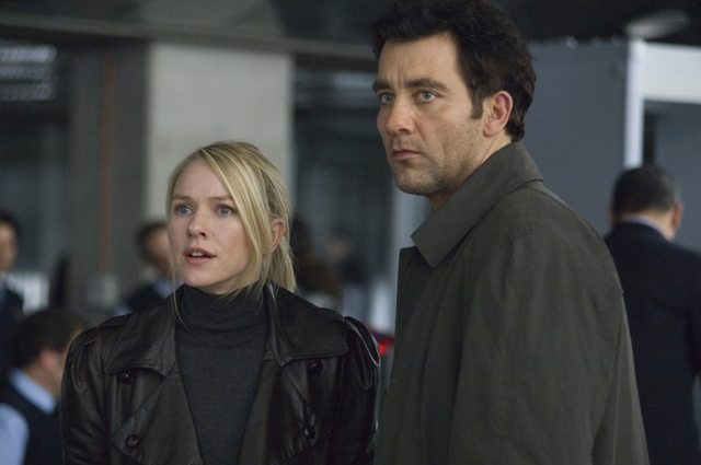 Naomi Watts as Eleanor Whitman and Clive Owen as Louis Salinger in Columbia Pictures thriller The International.