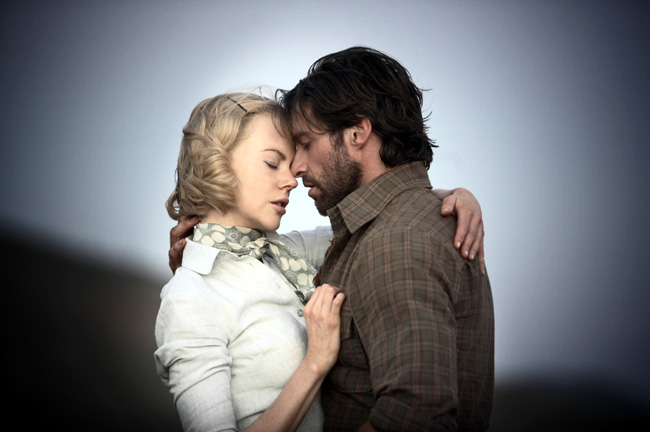 Sarah (Nicole Kidman) and The Drover (Hugh Jackman) find adventure and romance during their fateful journey across Australia.