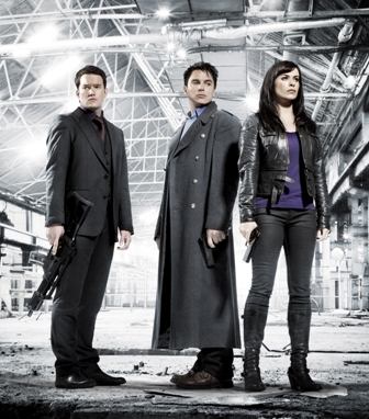 (l to r) Ianto (Gareth David-Lloyd), Captain Jack (John Barrowman) and Gwen Cooper (Eve Myles).